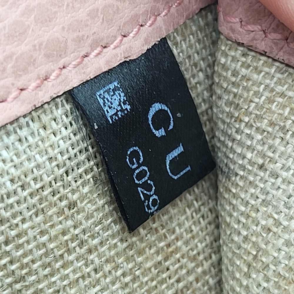 Gucci Interlock GG logo soft Pink Crossbody Bag with Gold Chain - Picture 10 of 15